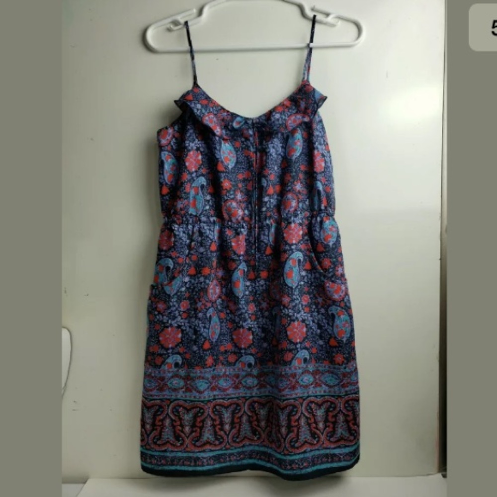 AEO Blue Paisley Dress Size Medium with Pockets